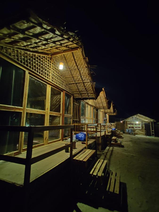 Lost Monk Beach Cottage Arambol Buitenkant foto