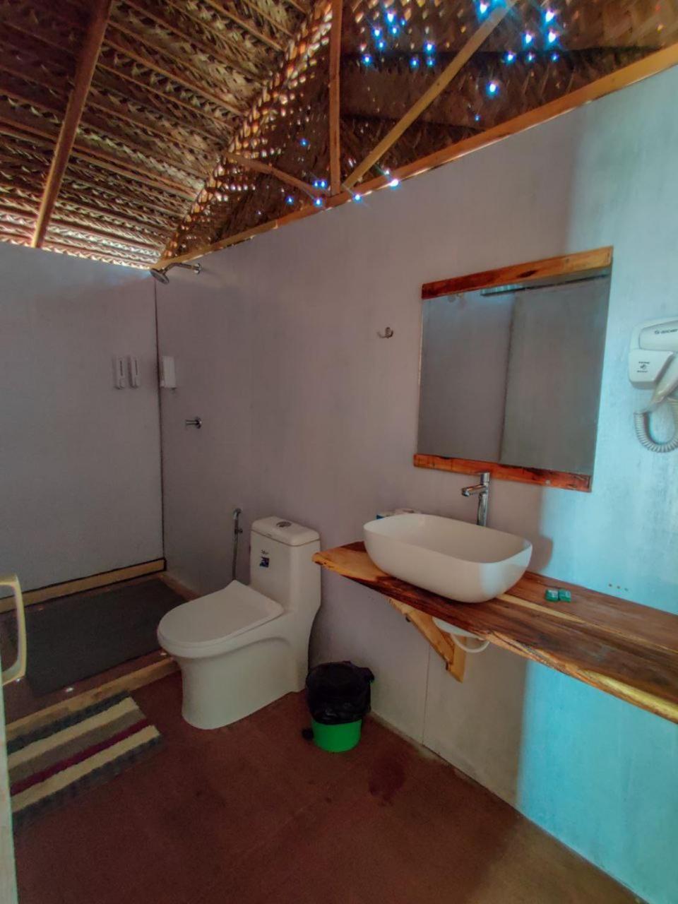 Lost Monk Beach Cottage Arambol Buitenkant foto
