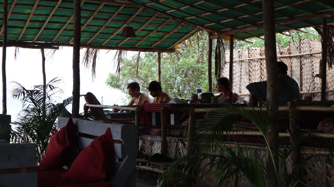 Lost Monk Beach Cottage Arambol Buitenkant foto